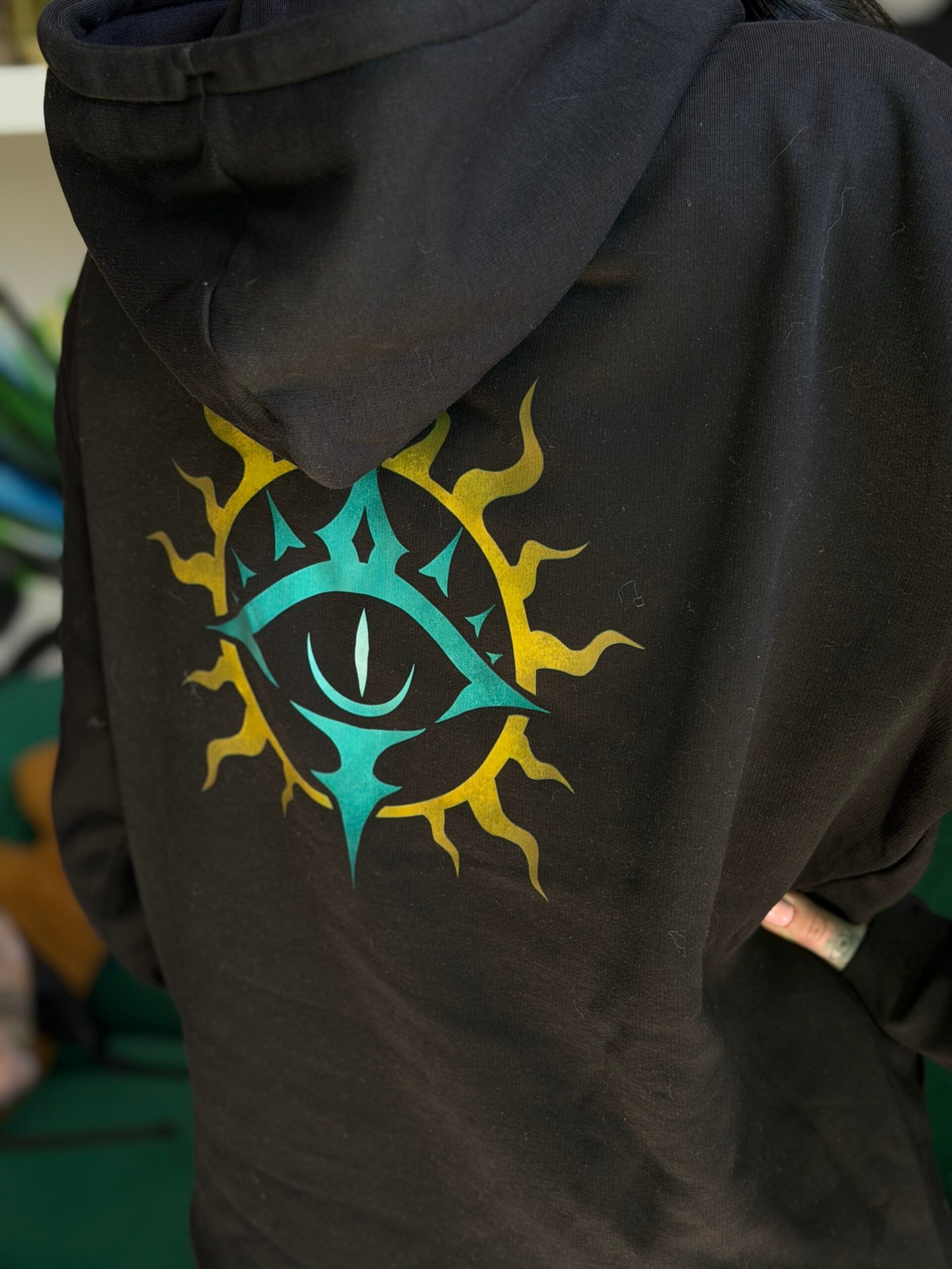Bluza oko Bluza oko